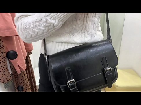 ❤️ ציבור מאַסטערביישאַן פון יונג הור פעראַלבעררי מיט אַ דילדאָ אין די פּאַסן צימער ❌ אַנאַל פּאָרן ביי אונדז yi.zoomporno.ru ❤